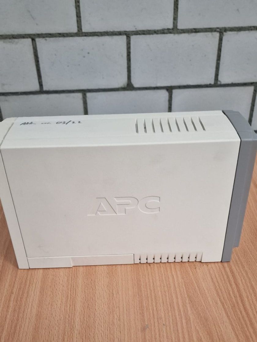 Apc Batterie: APC Back UPS CS 650 USV 650VA – Usato da Chur venduto da shop.chur 4