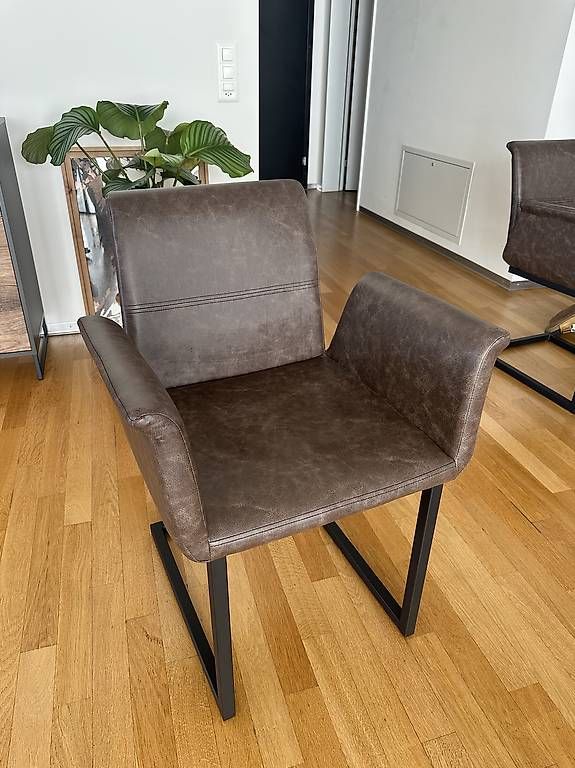 Stühle: 6x Esszimmerstühle Braun Vintage – Gebraucht aus Zürich von van_v5cq 1