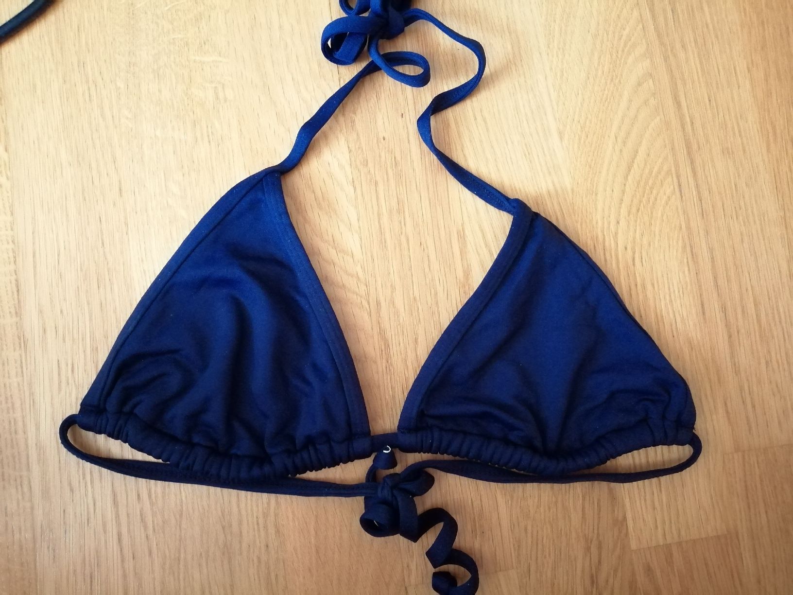 Gap Costumi da bagno & Bikini: dunkelblaues Bikini-Oberteil von GAP, Grösse M – Usato da Windisch venduto da mer_6cjk