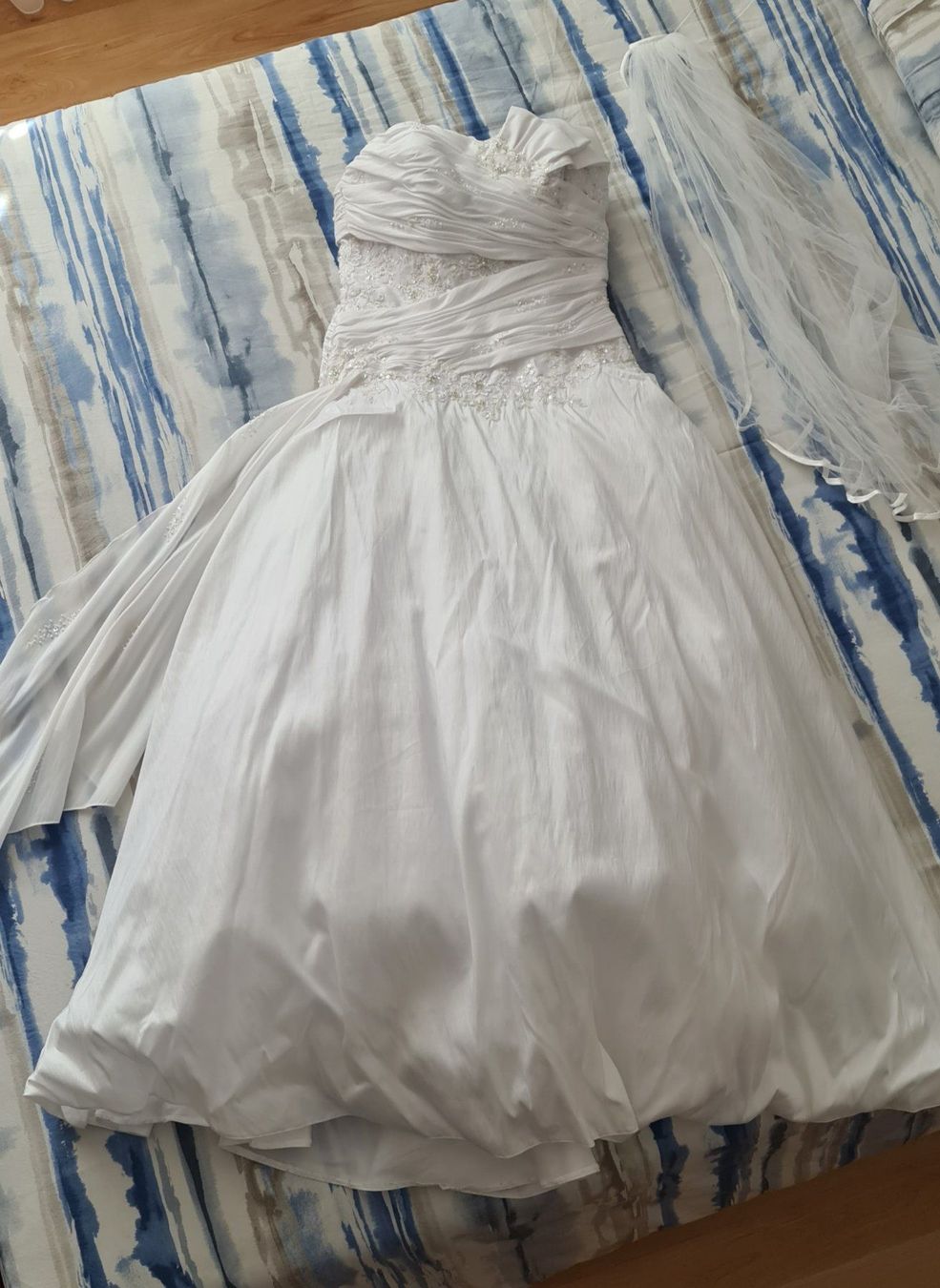 Vestiti: Hochzeitskleid – Usato da Ruswil venduto da DNAB 2