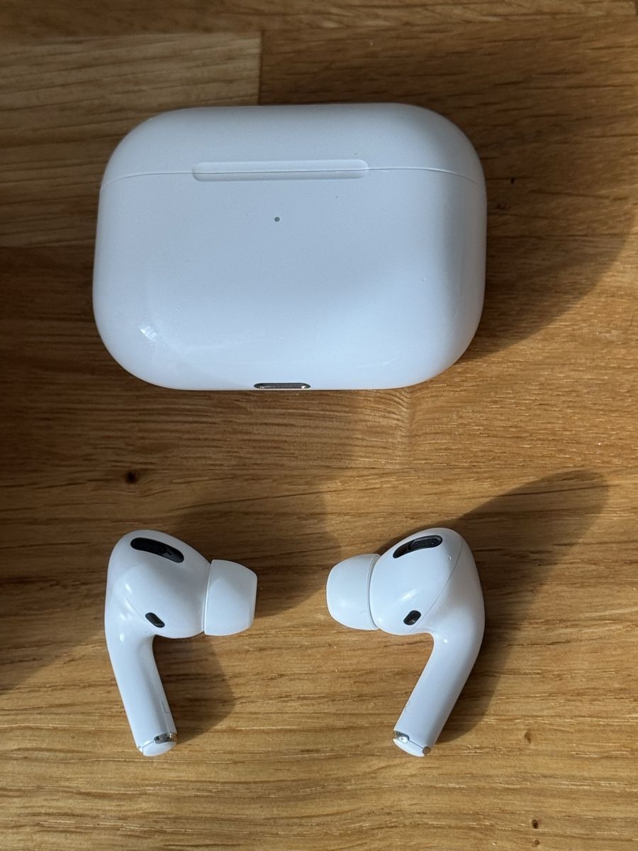 Apple Kopfhörer: AirPods Pro – Gebraucht aus Bern von _Bern_ 7