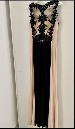 Robe de soirée élégante - Avec dentelle noire👗
