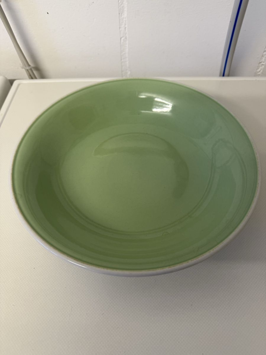 Rössler Piatti di portata: Plat rond vert Rössler 26 cm – Usato da Les Genevez JU venduto da fabliane