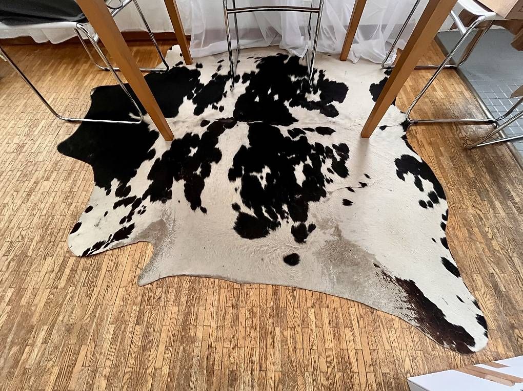 Tappeti: Tapis peau de vache – Usato da Bourg-St-Pierre venduto da GdCombin