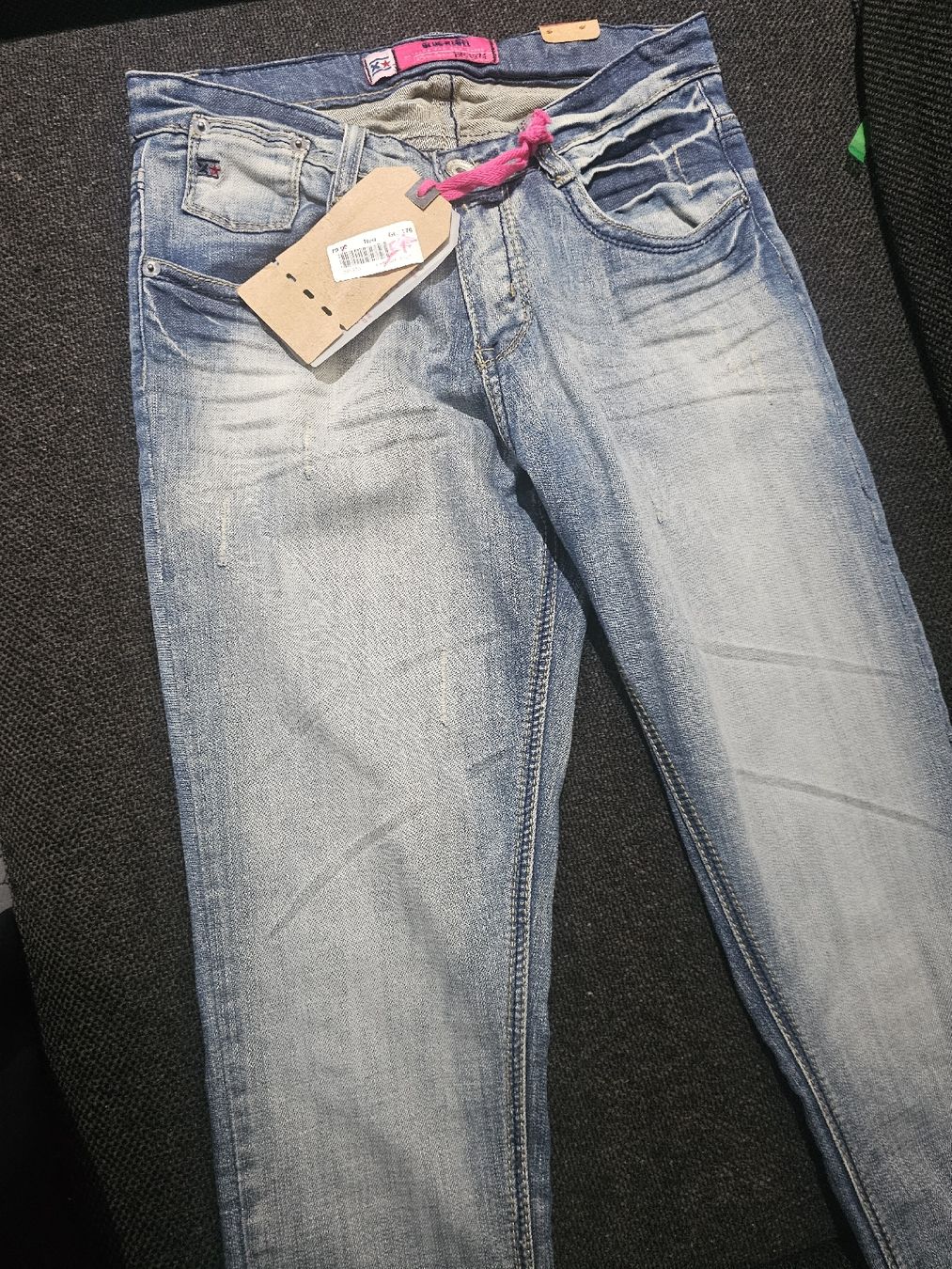 Jeans: Jeans Neu – Nuovo e nell'imballaggio originale da Zunzgen venduto da Fleksi 2
