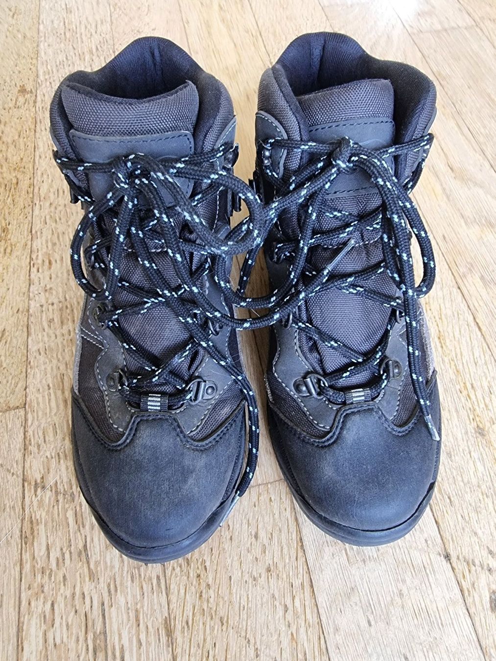 Scarpe da uomo: Trekkingschuhe / Wanderschuhe Grösse 37 – Usato da Buchrain venduto da Xaro01