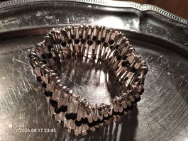 Elastischer Armreif