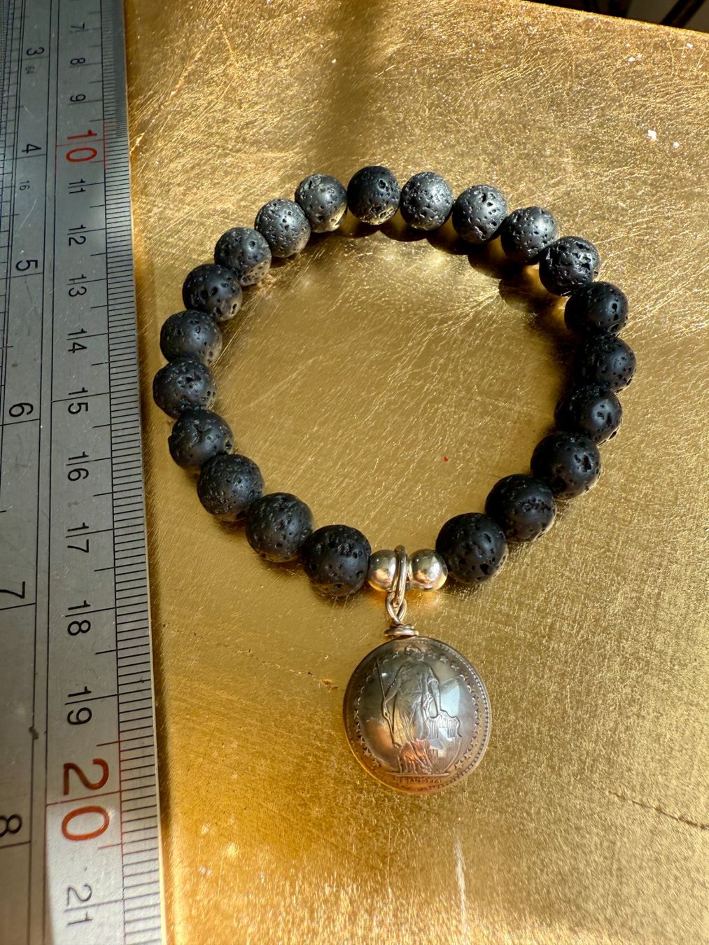 Armbänder & -reifen: Tolles Lavasteinarmband mit echter Schweizer Silbermünze – Neu (gemäss Beschreibung) aus Maienfeld von Cmicky 4