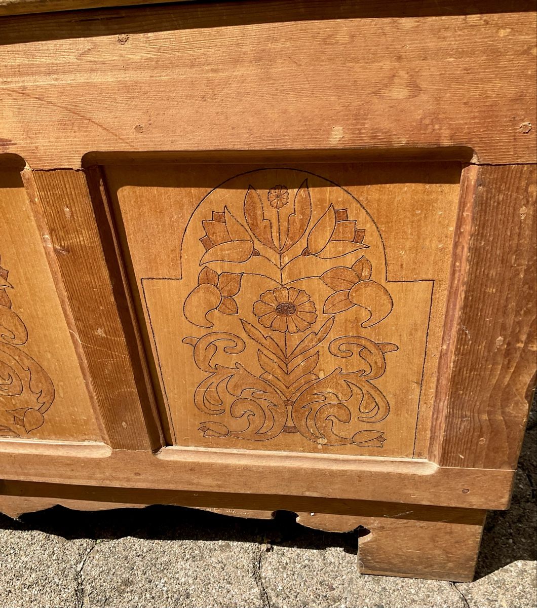 Truhen: Rustikale Truhe aus Holz, Vintage Look – Gebraucht aus Endingen von nathan05 2