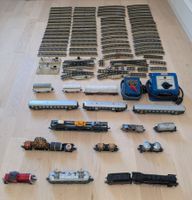 Märklin Set mit 3 Loks,  Wagen, Schienen, Weichen, 2 Trafos
