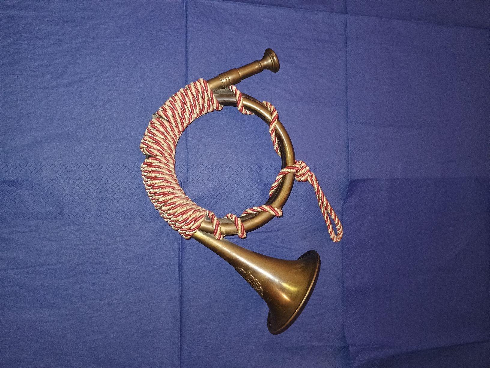 Carrozze: Antike Signalhorn mit Schweizer Wappen, gotthardpost  – Usato da herisau venduto da TheXander88 1