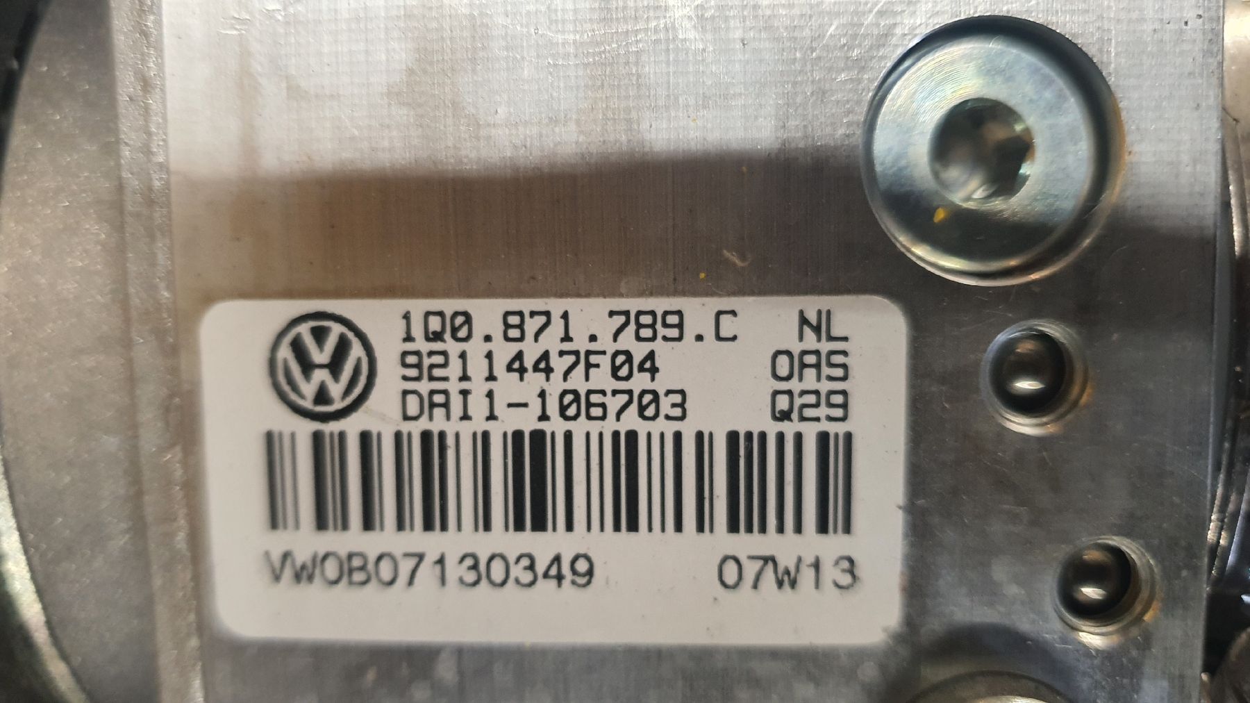 Pompe & Parti di ricambio: Hydraulik pumpe VW -Fr.120 – Usato da Wil SG venduto da RR.25 1