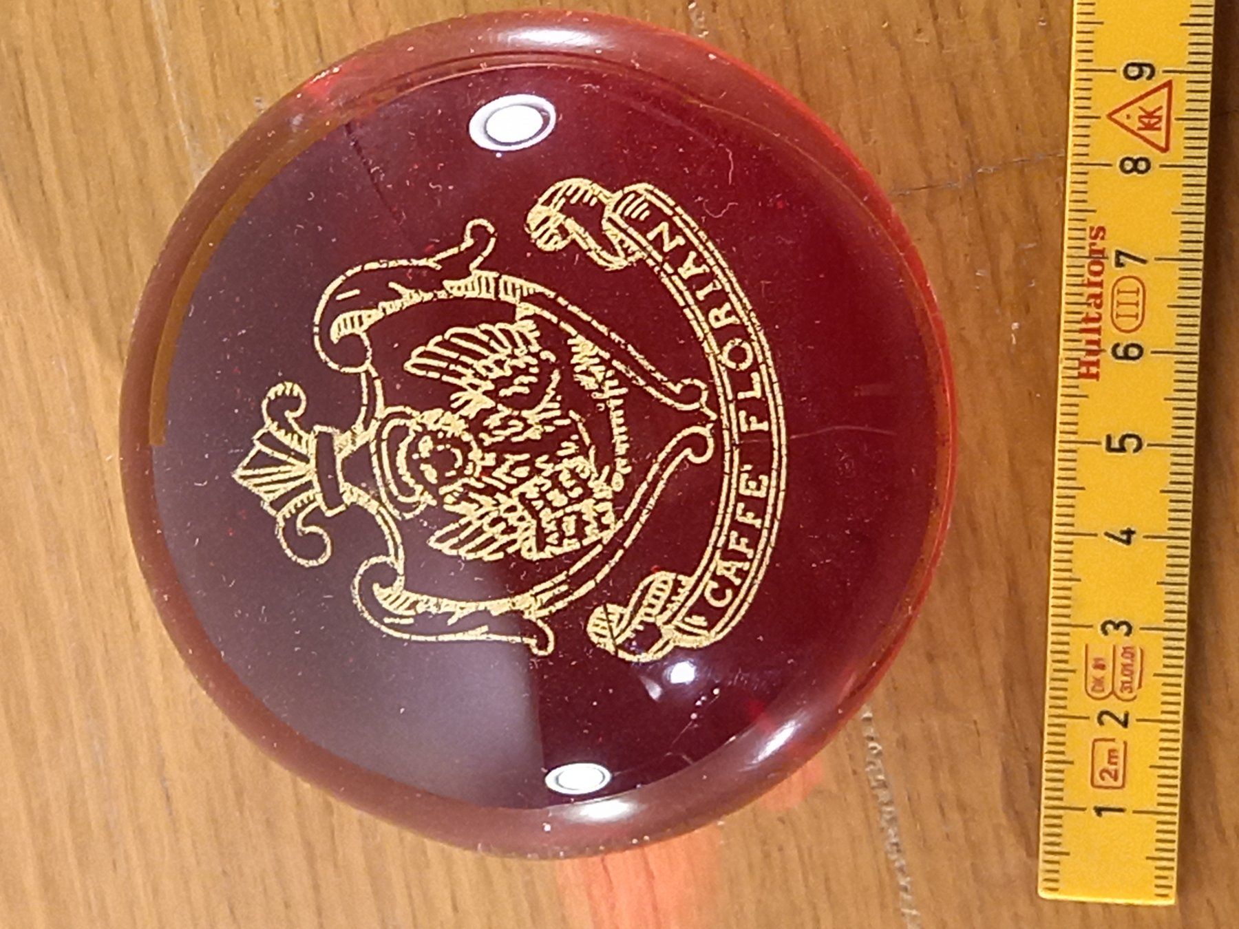 Murano Tutte le decorazioni: Presse papier Vintage signé, Ruby red glass Café Florian – Usato da Ponts-de-Martel venduto da Henri-Louis 1