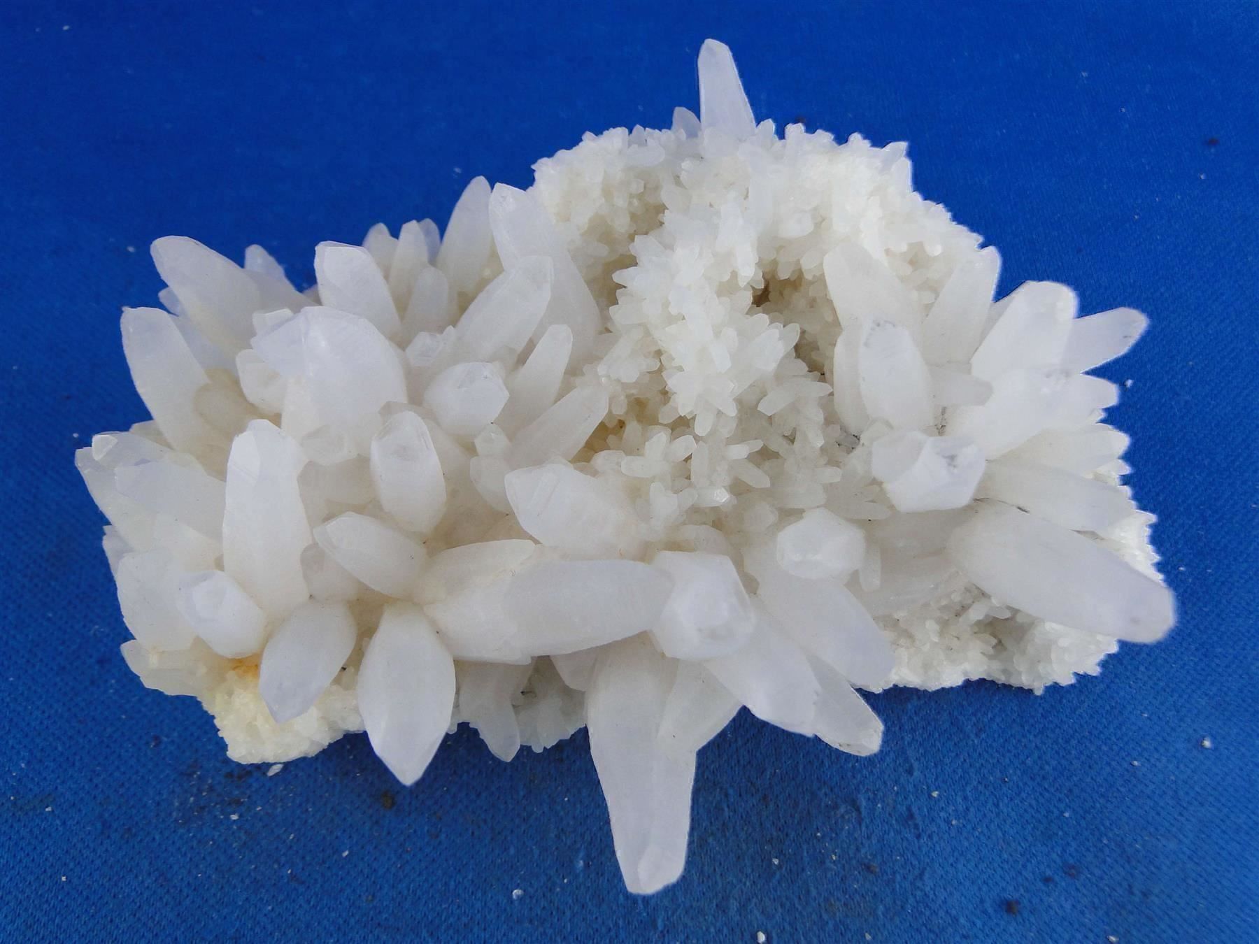 Minerali & Pietre curative: Bergkristall Mehrgenerationen – Usato da Schinznach Bad venduto da Demerald 3
