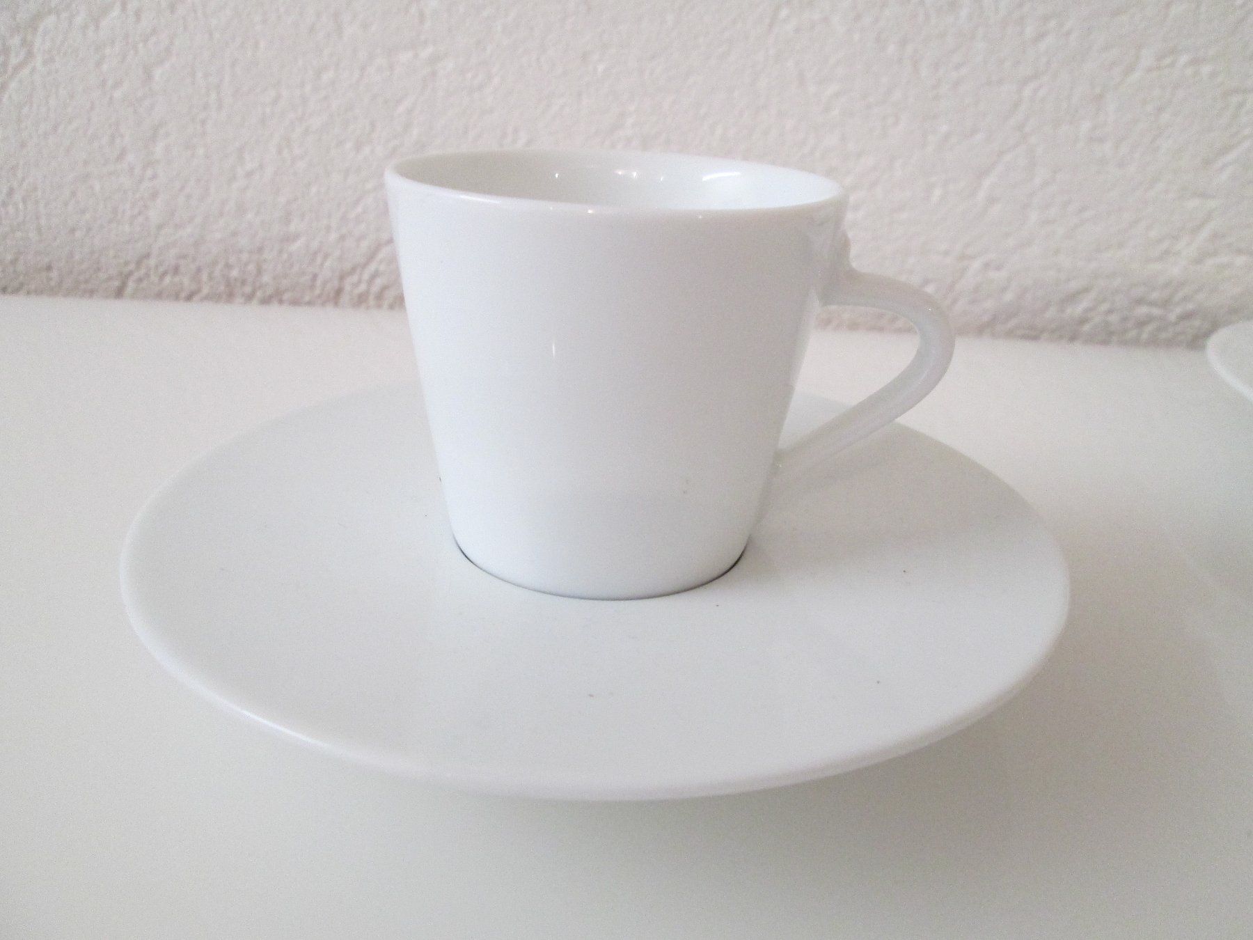 Nespresso Tazze: 4 Nespresso Kaffeetasse mit Unterteller -Ritual – Usato da Movelier venduto da KRASI61 7