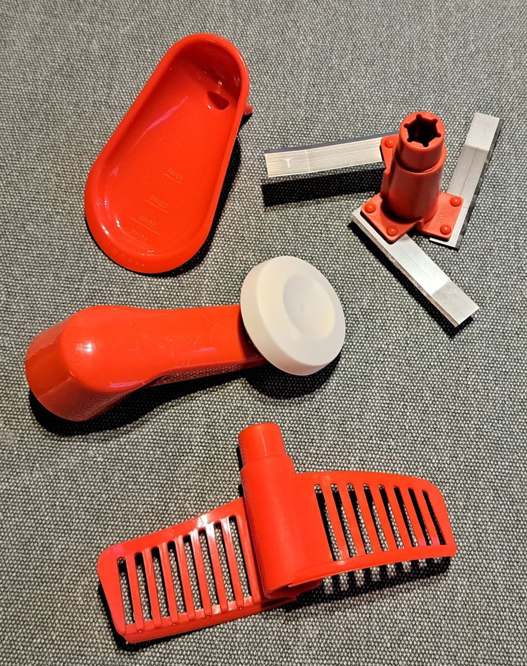 Tupperware Elettrodomestici da cucina: Original Tupperware grosser Quick-Chef Häcksler – Usato da Langnau i. E. venduto da Trabant03 1