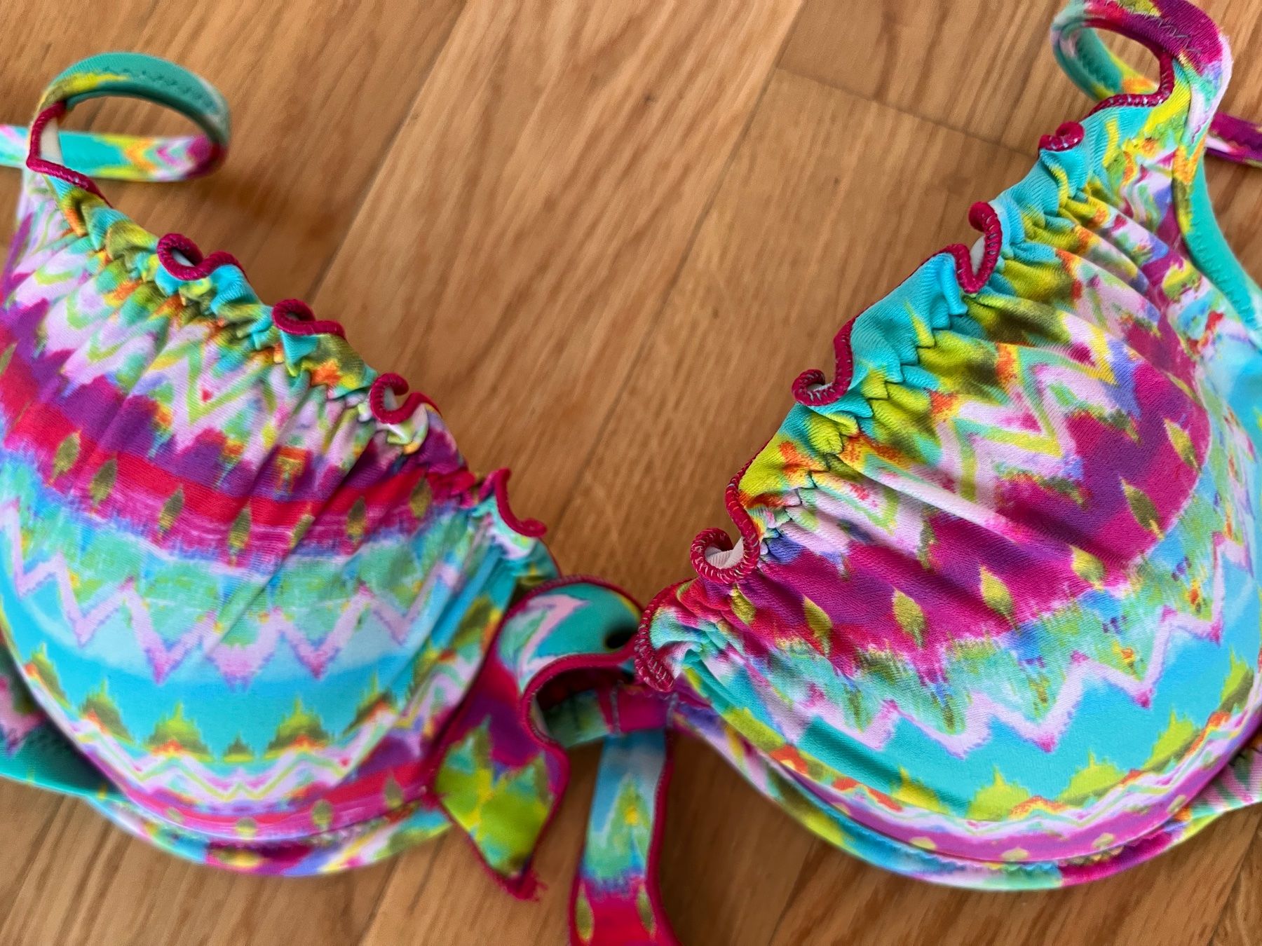 Maillots de bain & Bikinis: Ruffles Bikini – D'occasion à Affoltern am albis par onlyrose123