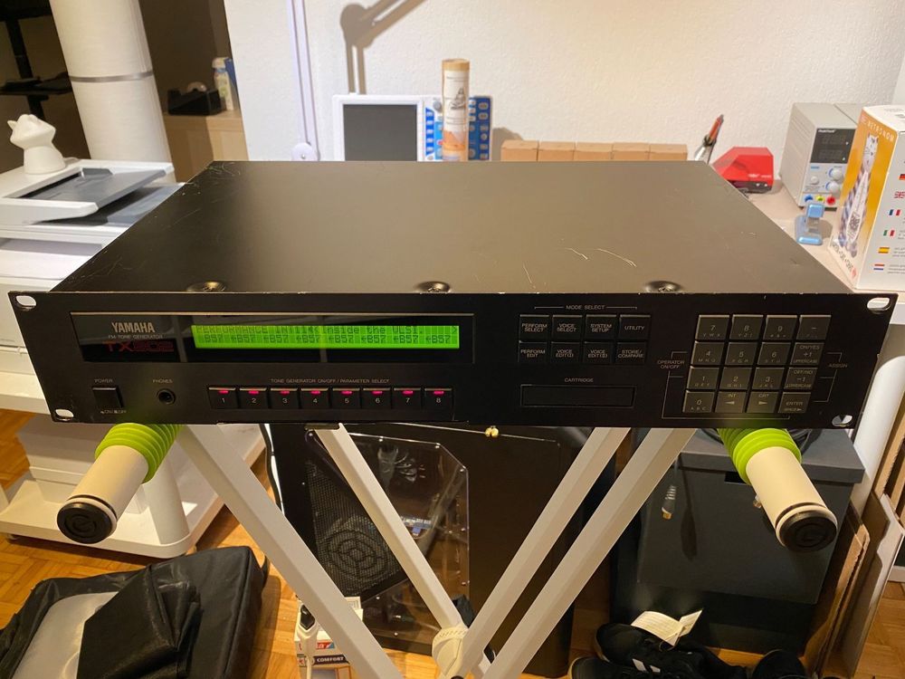 Yamaha TX802 (DX7 II - rack) (Gebraucht) in Lausanne für CHF 403 – mit ...