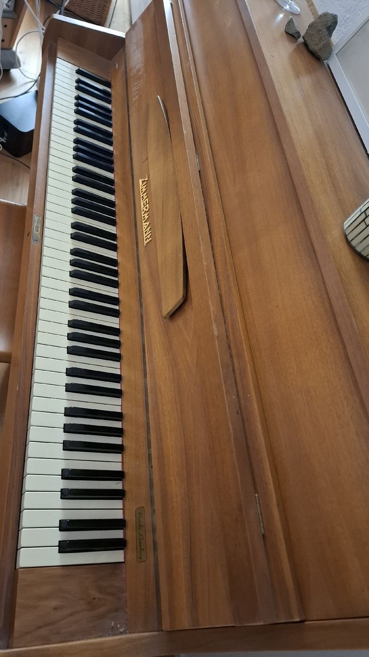 Strumenti musicali: Zimmermann Klavier inkl. Hocker – Usato da Mellingen venduto da lathei 2
