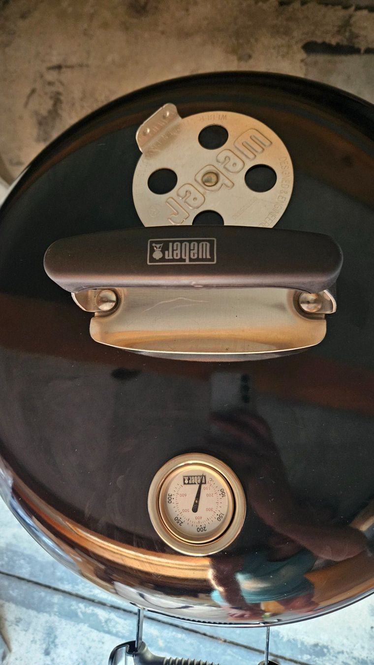 Weber Grills: Weber Kugelgrill Holzkohle – Gebraucht aus Gelterkinden von reb_qh8m 1