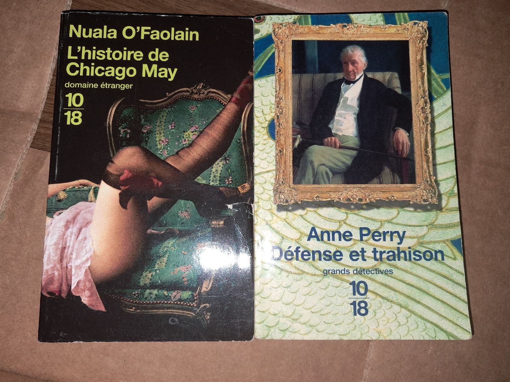 Libri: Lot de 2 roman de poche – Usato da Le locle venduto da juliensaran