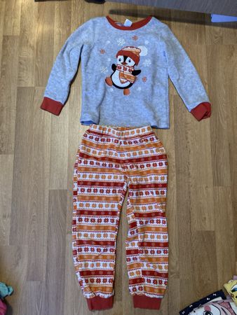 Kinder Fleece Pyjama Gr. 110/116