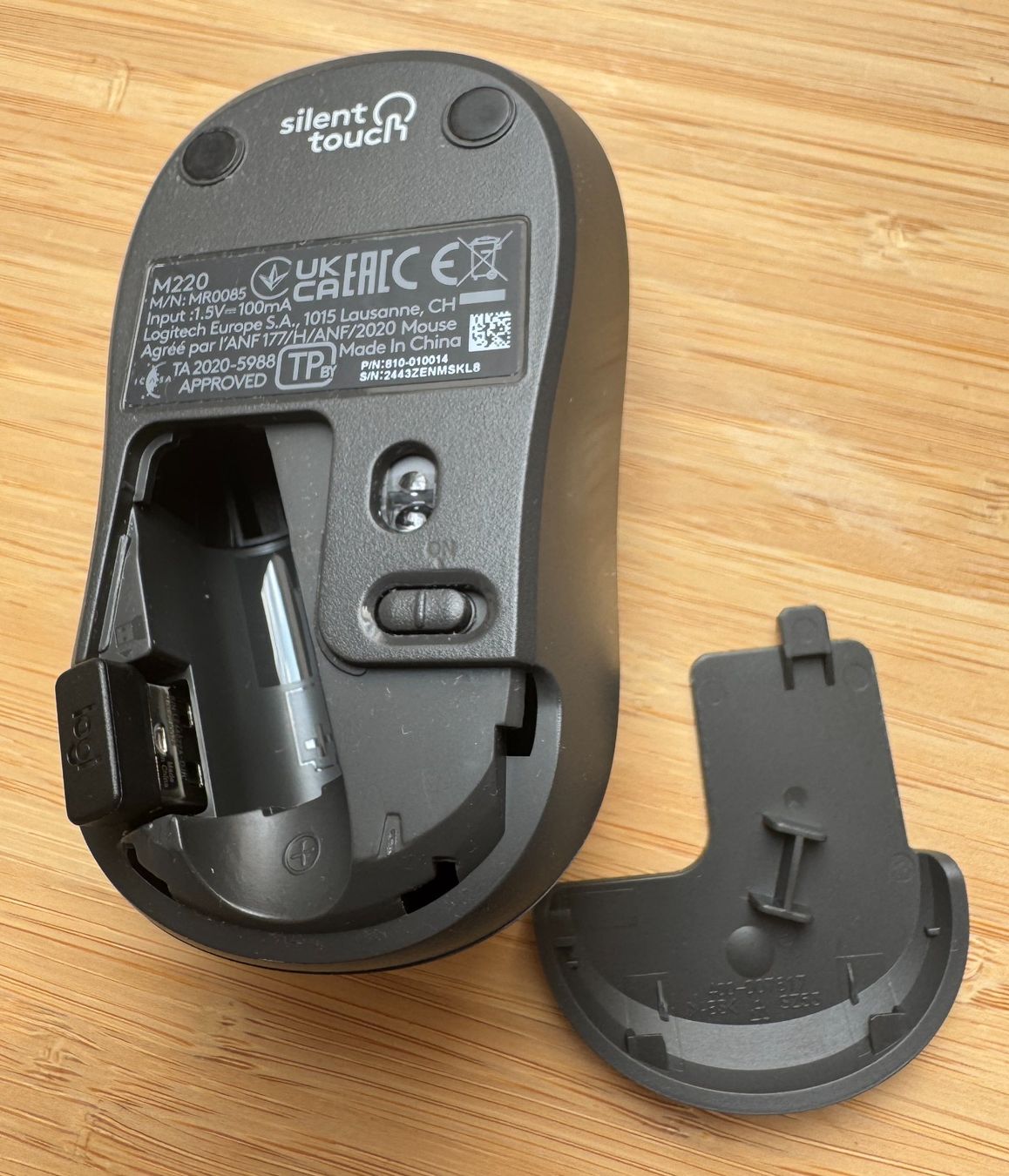 Logitech Maus: Logitech MK295 Silent Wireless Combo Set, kabellos Bluetooth – Gebraucht aus Winterthur von YaV 2