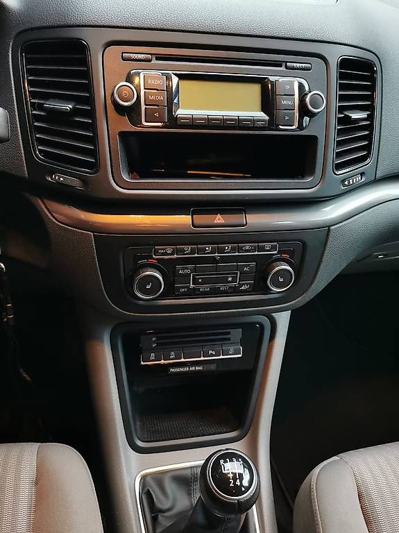 Seat Automobili: Seat Alhambra 2.0 TDI – Usato da Sennwald venduto da Rodi16 3