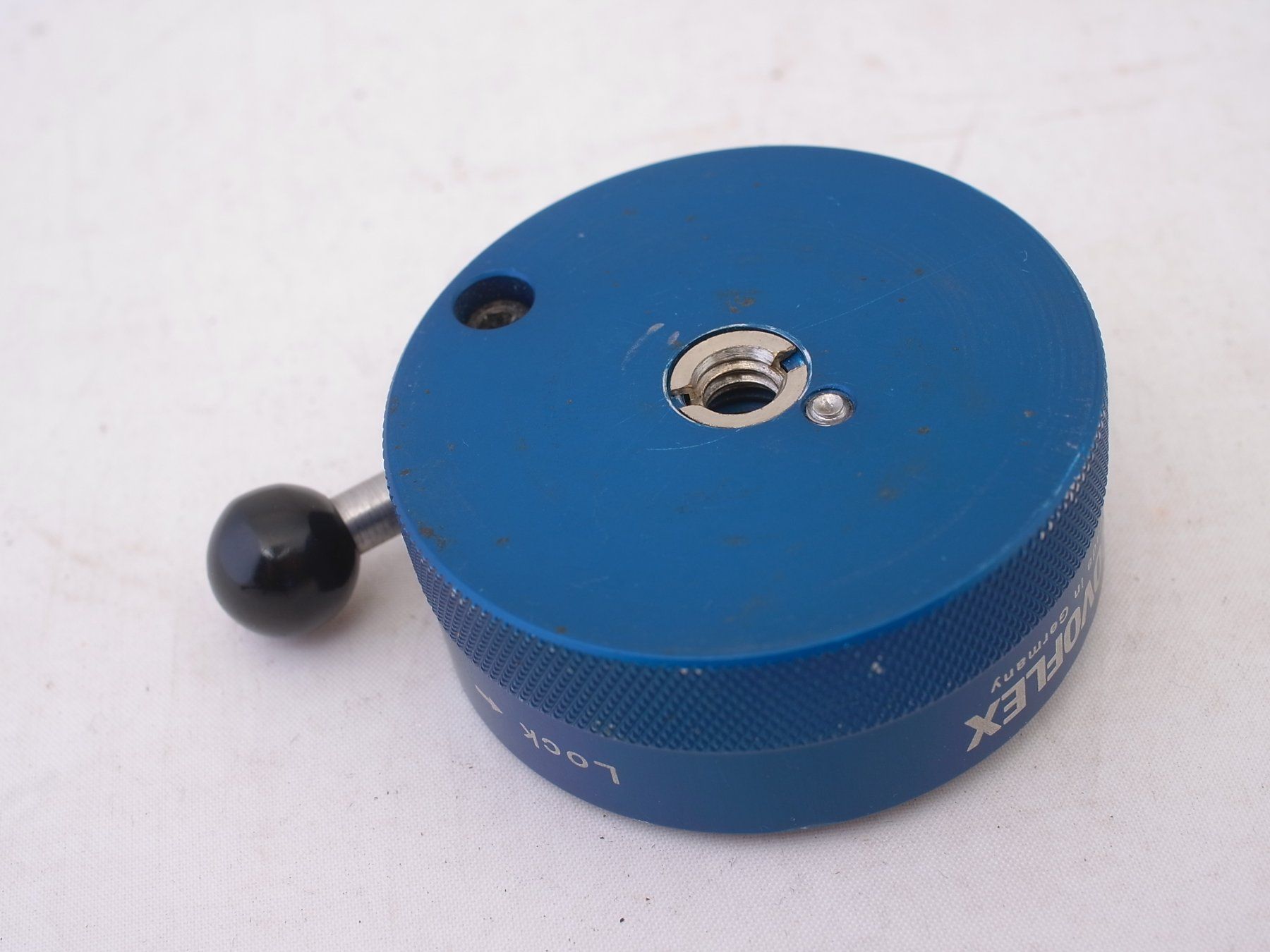 Novoflex Treppiedi & Teste: Novoflex Miniconnect MR & 2 Schrauben 1/4" #v1 – Usato da Dietikon venduto da Baro4 1