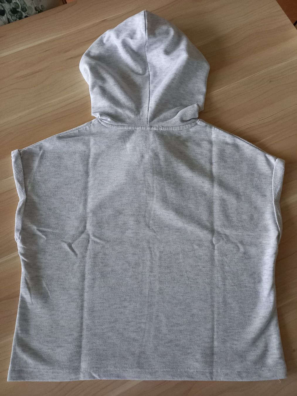 T-shirt: Cooles Kapuzenshirt in Grösse XS – Usato da Obernau venduto da Corolli 1