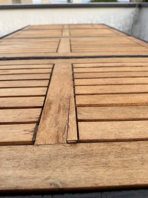 Tavoli: Tisch zu Verkaufen  – Usato da Sursee venduto da Jaenuful 2