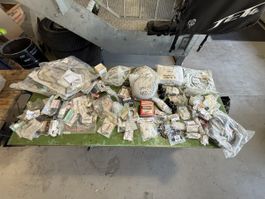 Großes Kawasaki Ersatzteile-unsortiert– Für Hobby-Bastler