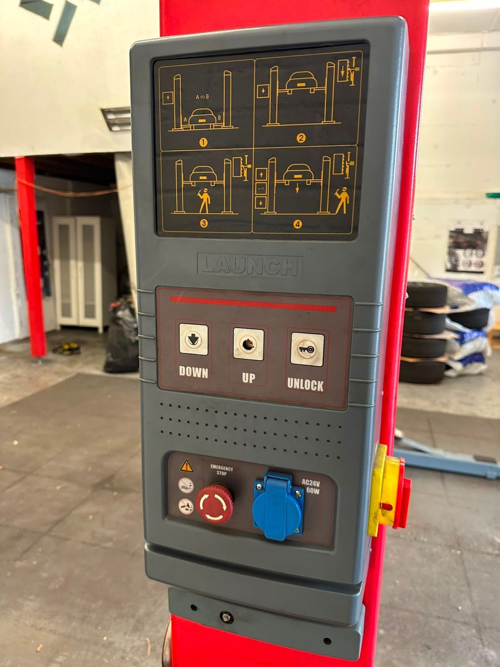 Piattaforme elevatrici & Crick: LAUNCH 2-Säulen-Autolift / Hebebühne 3,2 t, 380 V – Usato da Klingnau venduto da leobox 9