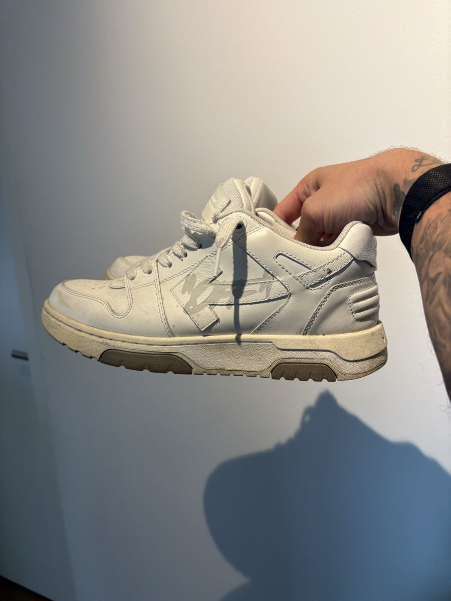Off-White Scarpe da uomo: Off White out of office sneaker – Usato da Zürich venduto da julizzz