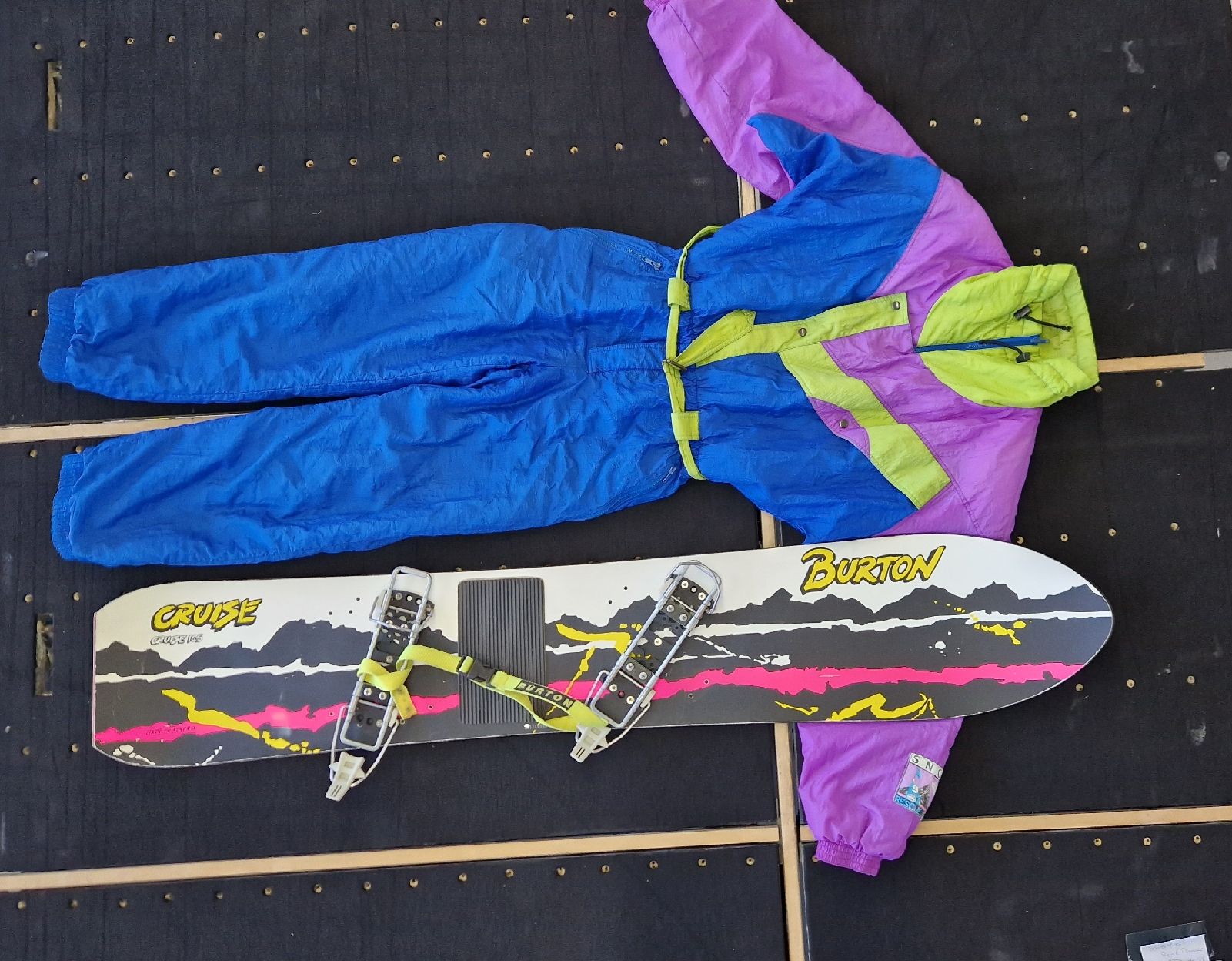 Burton Board: burton vintage retro snowboard – Usato da Dielsdorf venduto da hallo1 1
