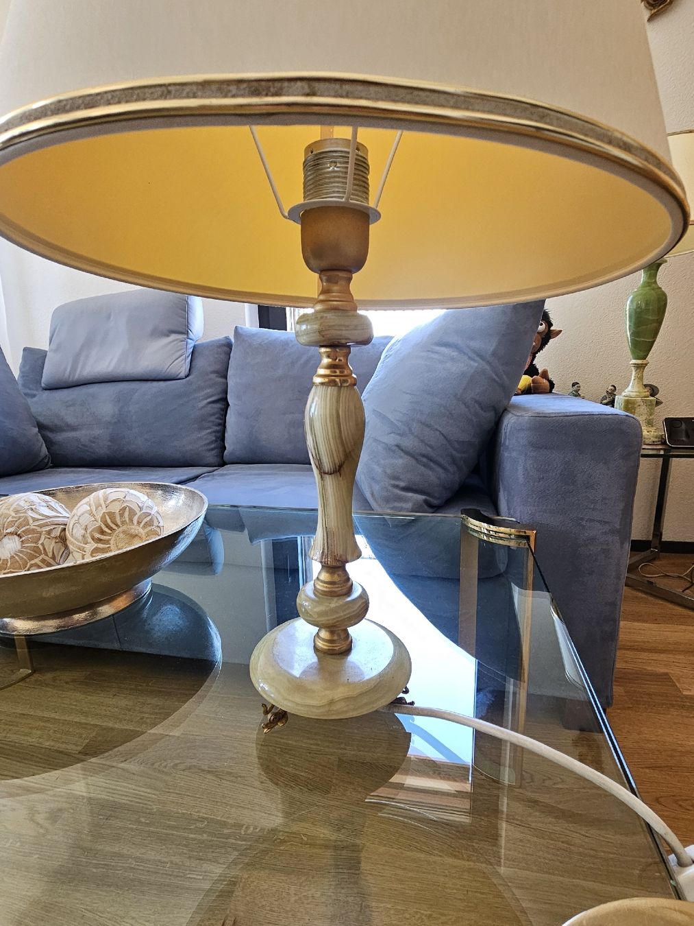 Lampade: Tischlampe mit Alabaster-Fuss – Usato da Uster venduto da sim_g6sb 1