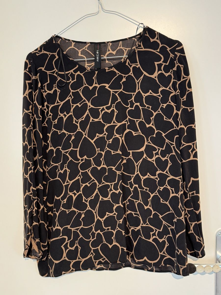 Marc Cain Camicette: Marc Cain Silk Blouse Hearts Size 1 – Usato da Hurden venduto da rac_wyf8