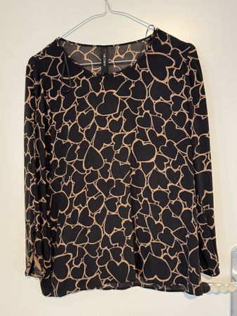 Marc Cain Silk Blouse Hearts Size 1
