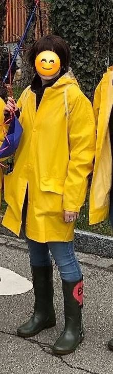 Costumi: ES Kostüm Damen – Usato da Gelterkinden venduto da m.sigi