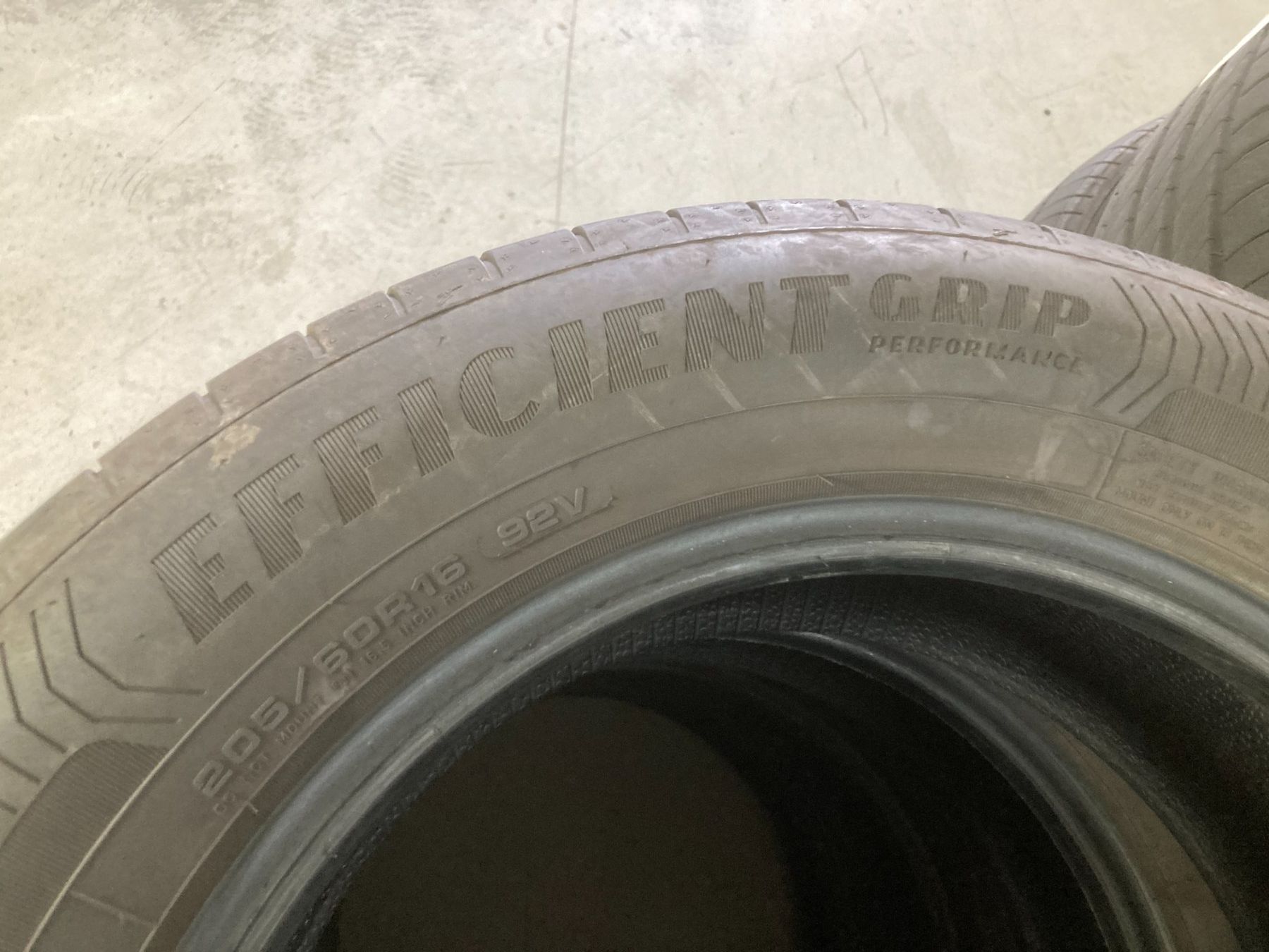 Goodyear Pneus & Kompletträder: 205/60R16 Sommerpneu Good Year – Gebraucht aus Cham von Cham6332 3