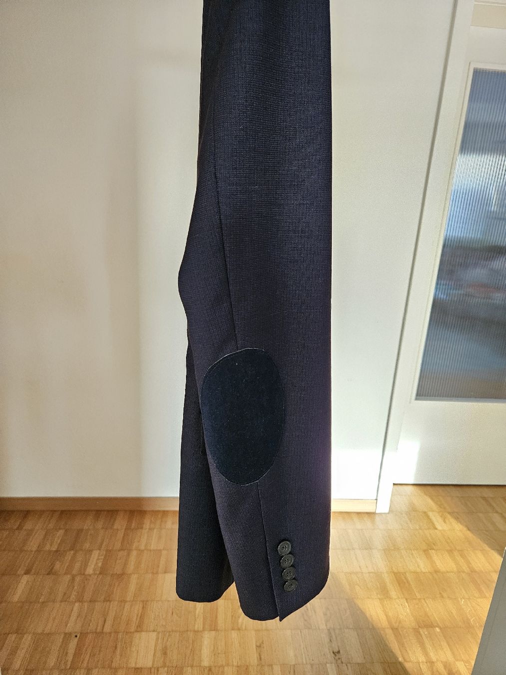 Hugo Boss Completi: Dunkelblauer Hugo Boss Anzug Grösse 46 – Usato da Zug venduto da duke99 3