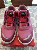 NEE Superfit Girls' Trainers size 40- BOA  System