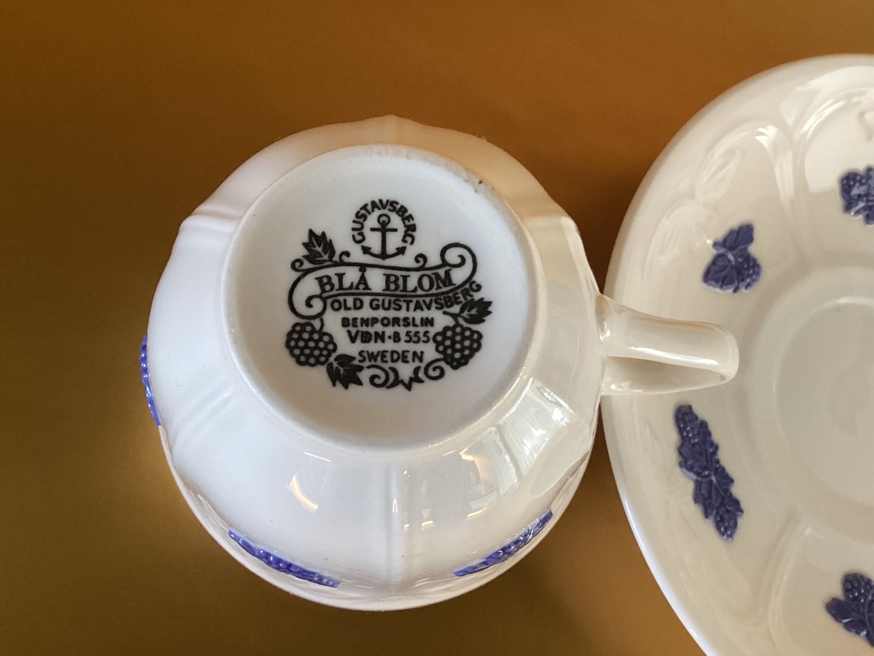 Gustavsberg Tazze: Gustavsberg / 1 Kaffeetasse Bla Blom / Sweden – Usato da Beinwil am See venduto da kae_gh7c 2