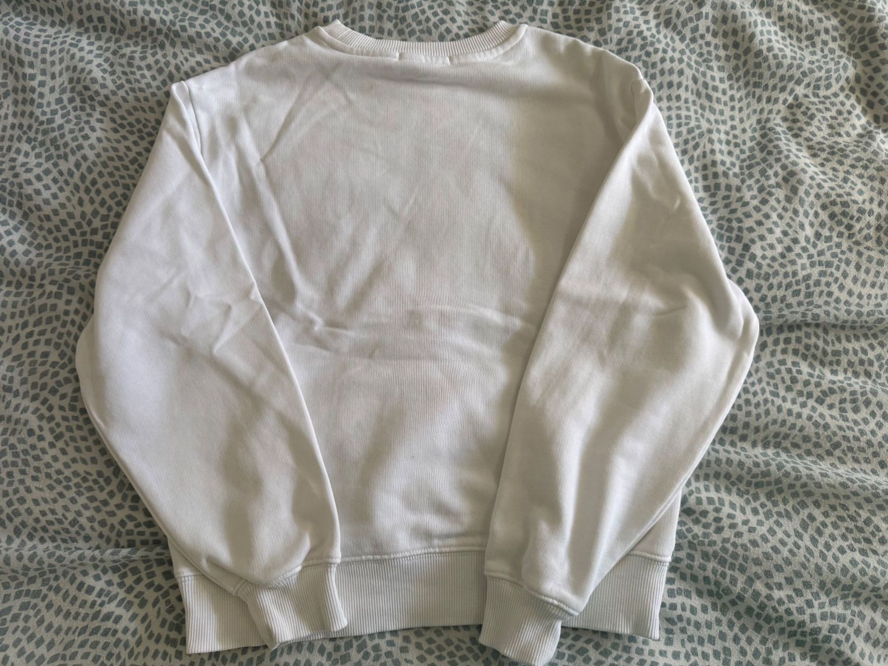 Calvin Klein Maglioni & Felpe: Pull Calvin Klein Jeans blanc imprimé taille 10 ans – Usato da Chatelaine venduto da lae_7h8n 1