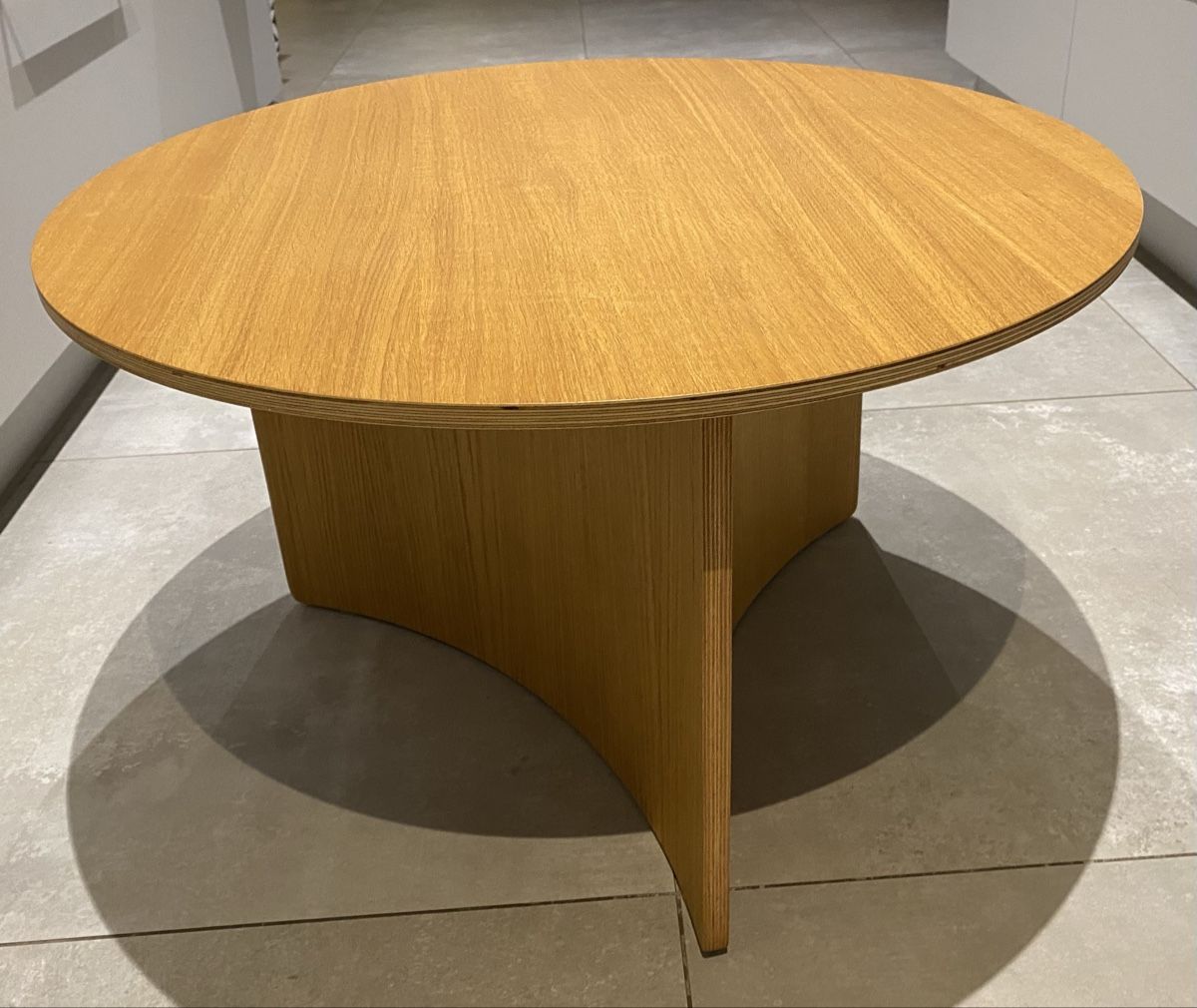 Tische: Holz Salontisch Blockbau Radius Tablea – Gebraucht aus Grossaffoltern von domi59 2