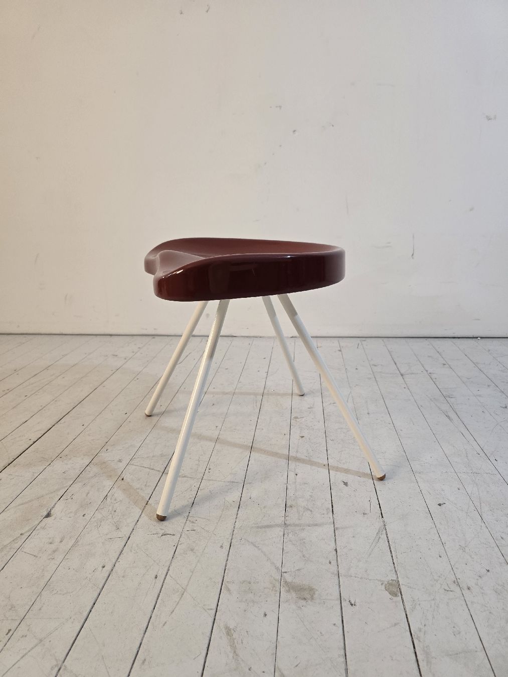 Vitra Hocker: Jean Prouve Stool – Neu (gemäss Beschreibung) aus Untersiggenthal von babette0815 3