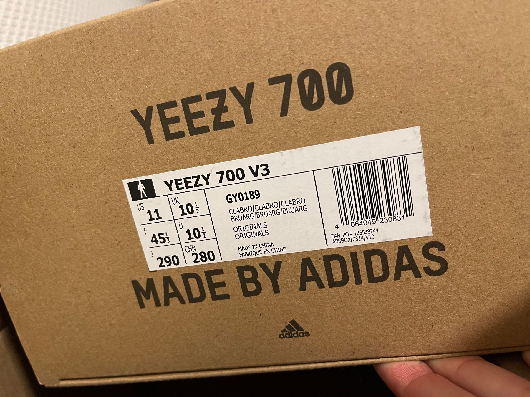 Adidas Chaussures hommes: Yeezy Boost 700 V3 Clay Brown – Neuf avec emballage d'origine à Hirzel par mhs_wp2c 1