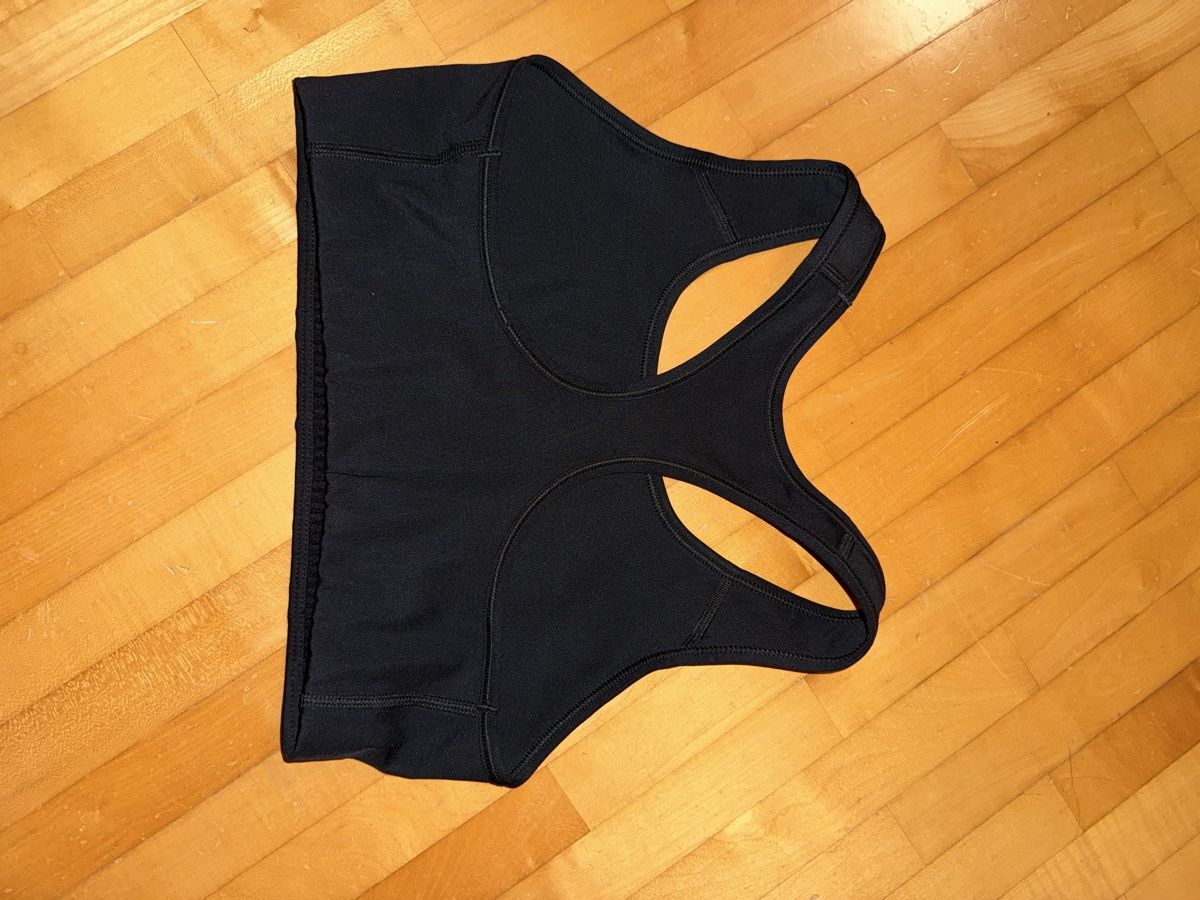 Nike Top: Sport BH Nike Grösse S – Nuovo (secondo la descrizione) da Mörschwil venduto da Seegurke18 1