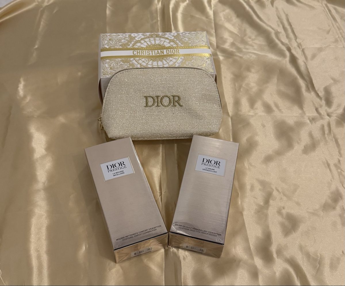 Dior Gesichtspflege: Dior Prestige Set mit Necessaire – Neu und originalverpackt aus Bern von Blueangel6