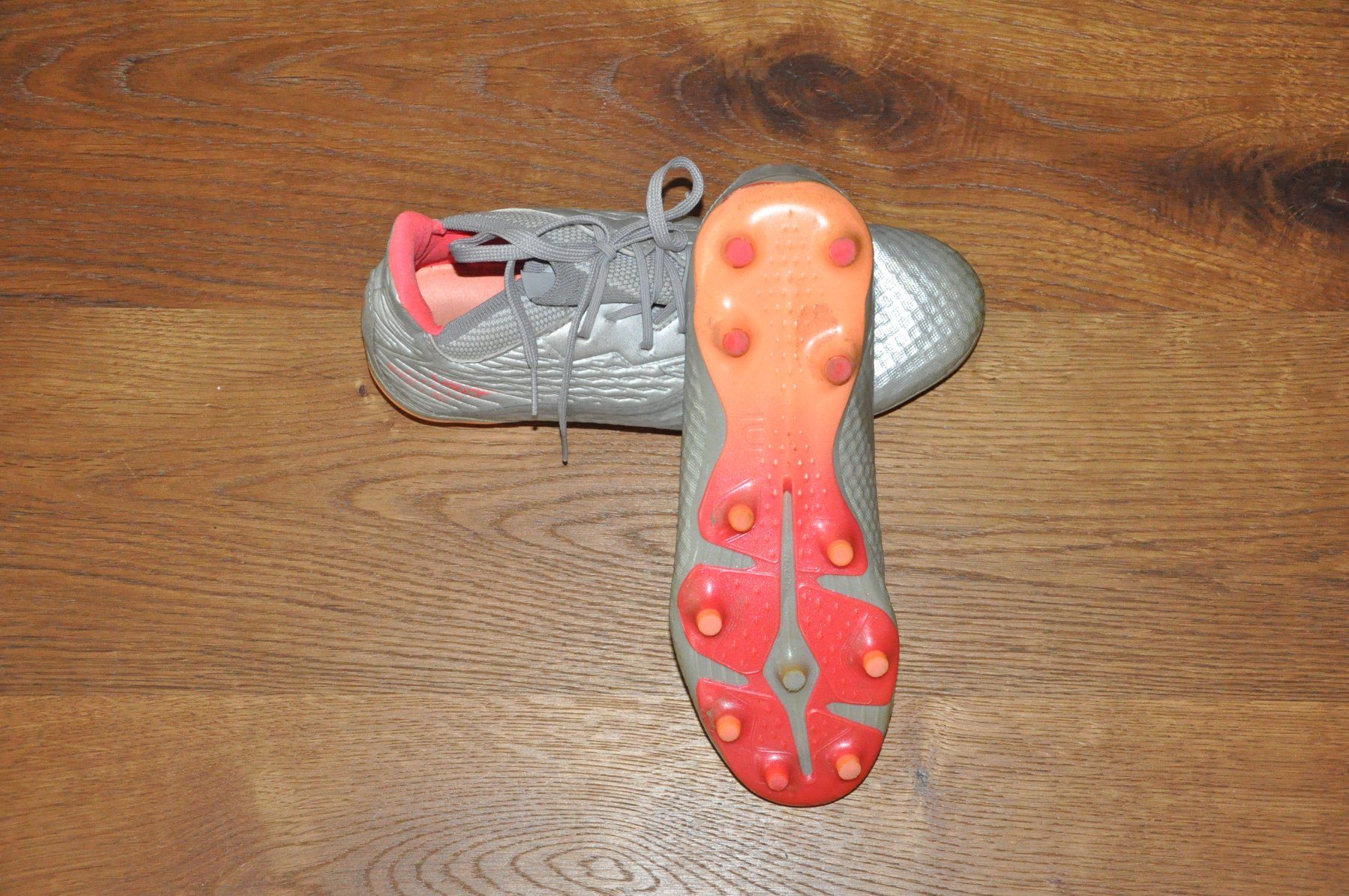 Decathlon Scarpe da uomo: Fussballschuhe Kipsta Gr. 41 – Usato da Rain venduto da lucerne 2